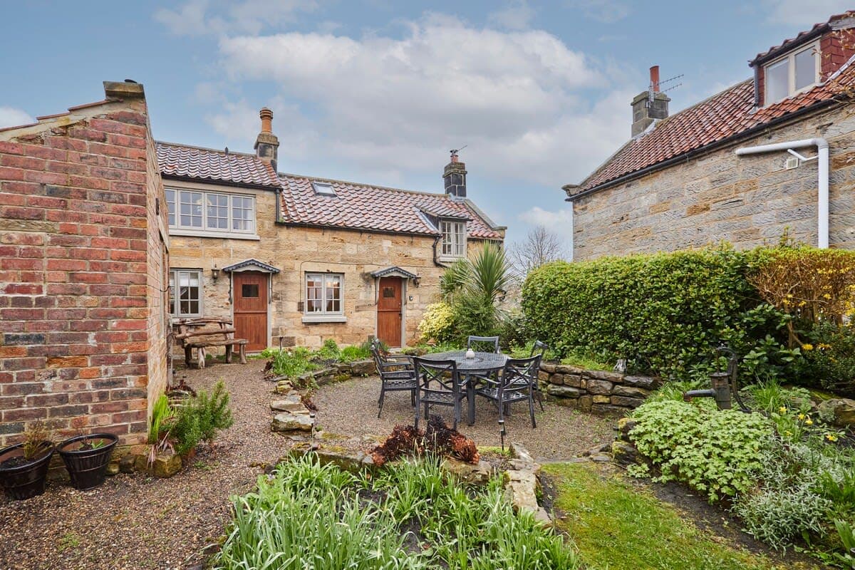 Colcott Cottage virtual tour preview