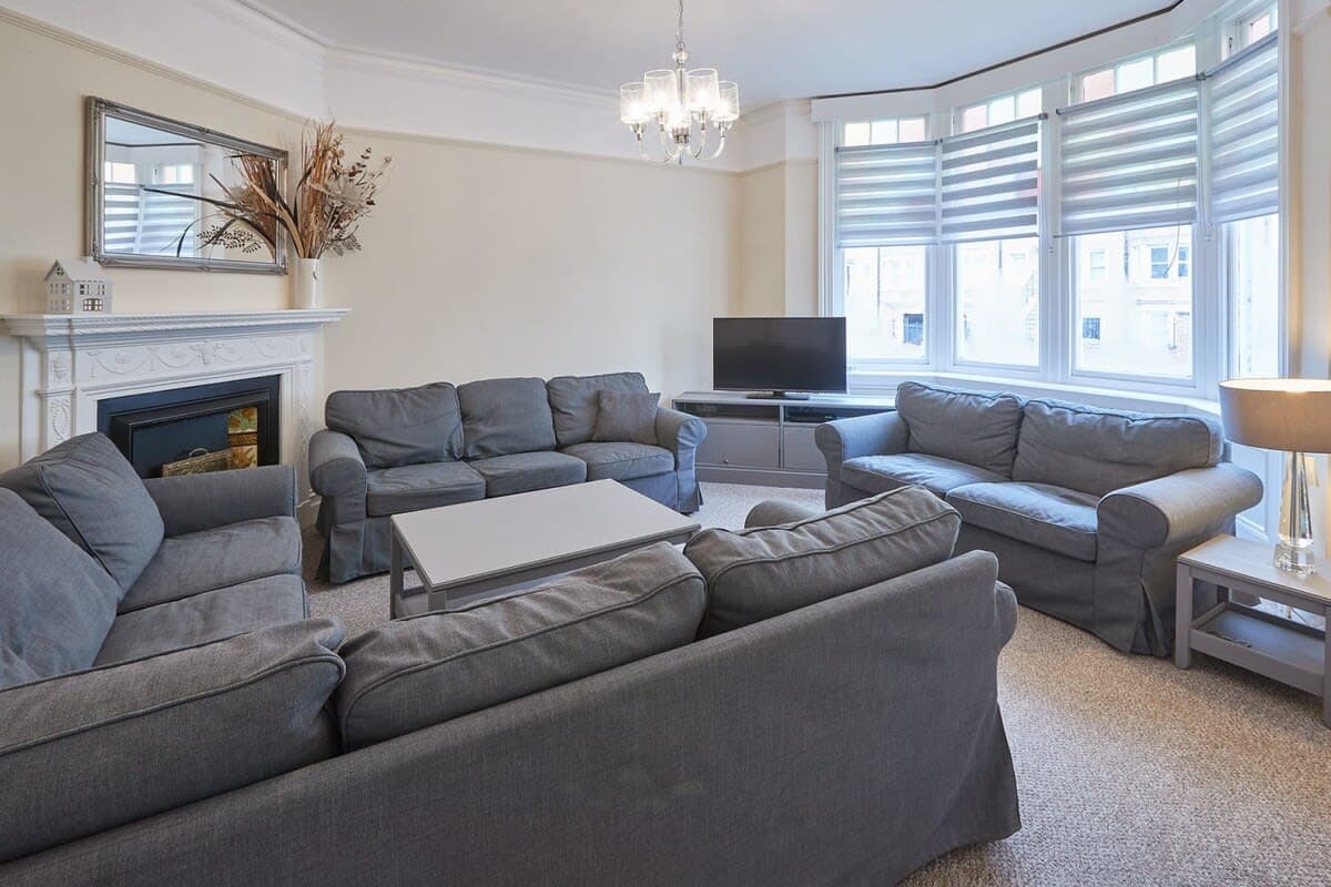 The Townhouse virtual tour preview
